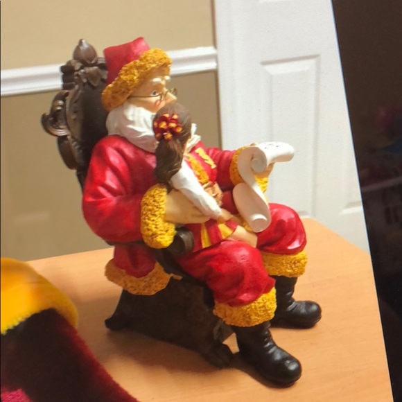 FSU Wishlist Santa Statue + Stocking - Picture 4 of 6